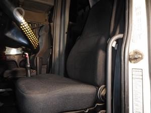 2000 VOLVO VNL64T Used Seat Truck / Trailer Components for sale
