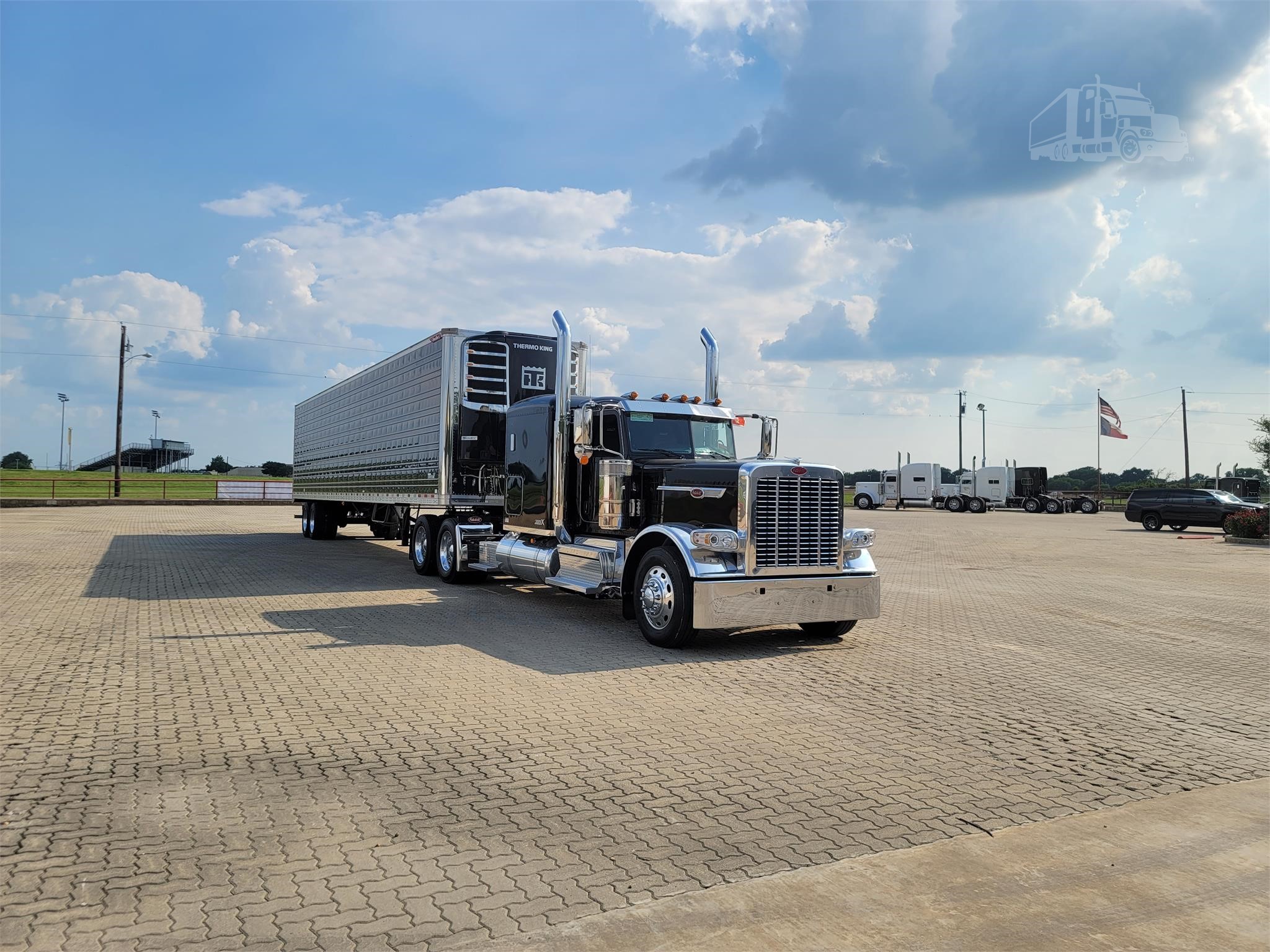 2024 PETERBILT 389X For Sale in Mabank, Texas
