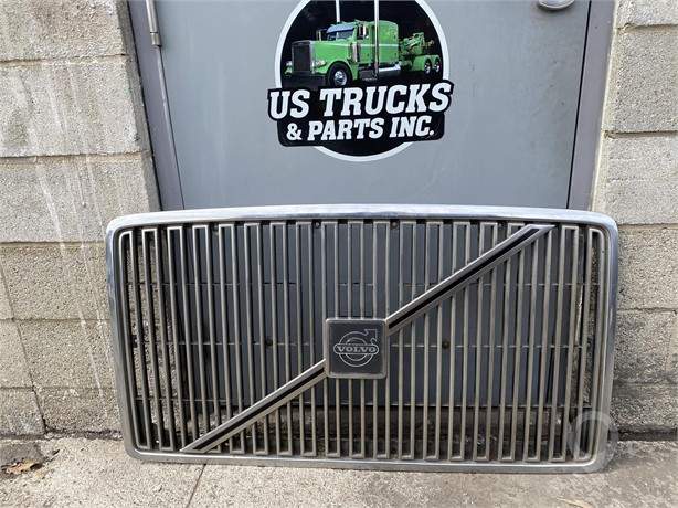 VOLVO Used Grill Truck / Trailer Components for sale