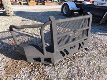 CUSTOM CUSTOM FRONT BUMPER Used Bumper Truck / Trailer Components auction results