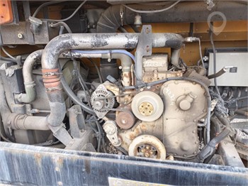 2004 CUMMINS C8.3 Used Engine Truck / Trailer Components for sale