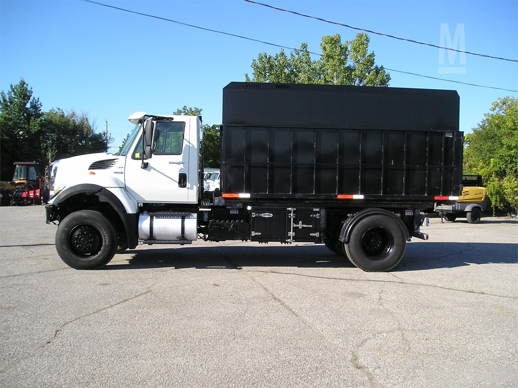 roll off garbage truck for sale