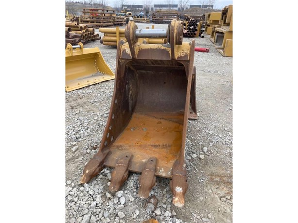 1900 CATERPILLAR BKHEXPDB42 Used バケット、超重量 for rent