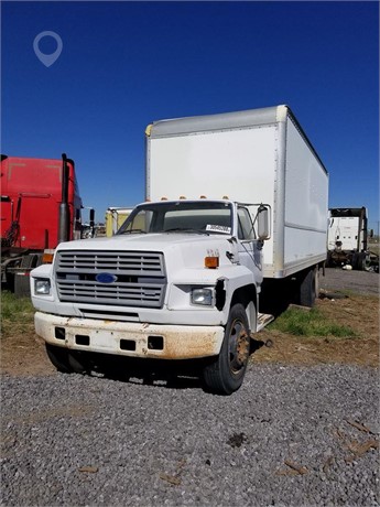 1986 FORD F700 Used Axle Truck / Trailer Components for sale