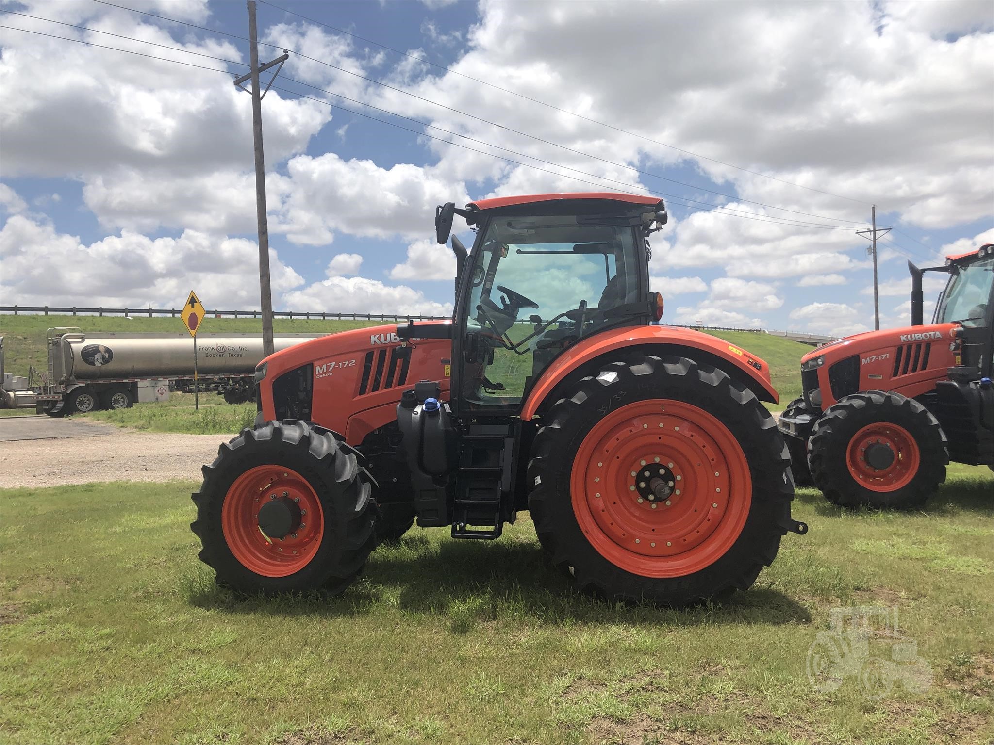 Kubota M7 172 Deluxe For Sale 9 Listings Tractorhouse Com Page 1 Of 1