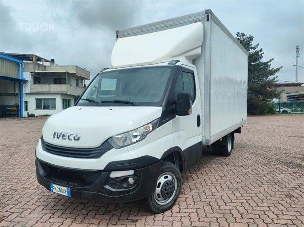 2017 IVECO DAILY 35C14 Used Transporter mit Kofferaufbau zum verkauf