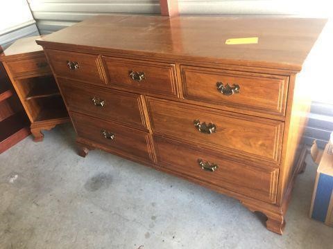 Davis Cabinet Company Solid Walnut Dresser Massart Auctioneers