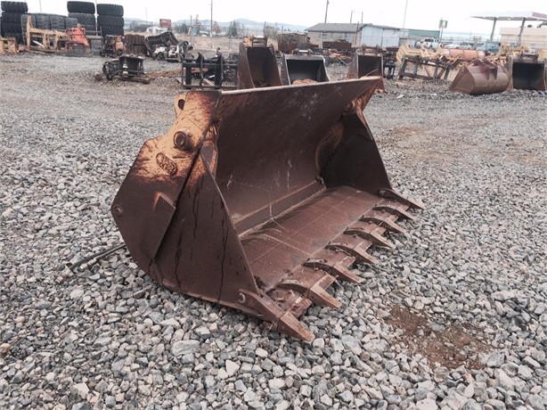 JRB Used Bucket, MP / 4-in-1 for rent