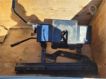 CAMPER 5TH WHEEL HITCH Used Fifth Wheel Truck / Trailer Components auction results