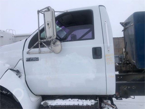 2009 FORD F750 Used Glass Truck / Trailer Components for sale