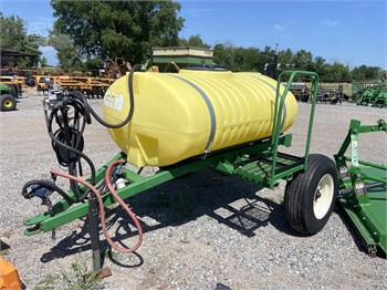 AG SPRAY EQUIPMENT 300 Used Pull Type Sprayers for sale