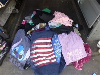 LOT OF MISC CLOTHES Women's Clothing Clothing / Shoes / Accessories Auction  Results