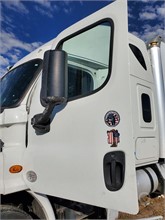 2013 FREIGHTLINER CASCADIA 113 Used Glass Truck / Trailer Components for sale