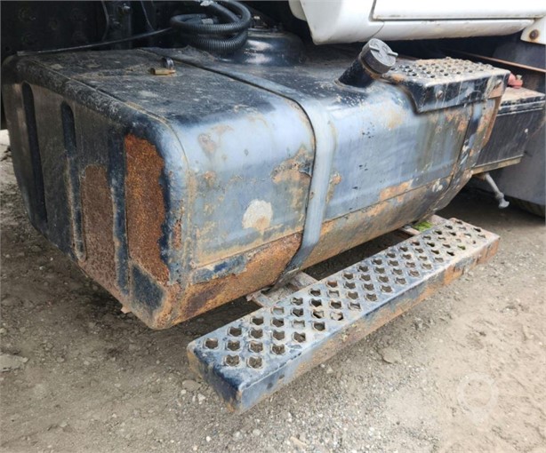 2004 CHEVROLET C6500 Used Fuel Pump Truck / Trailer Components for sale