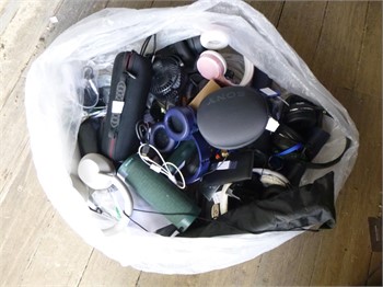 (1) BAG OF HEADPHONES Used Other Peripherals auction results
