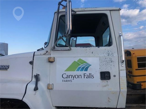 1991 FORD L8000 Used Door Truck / Trailer Components for sale