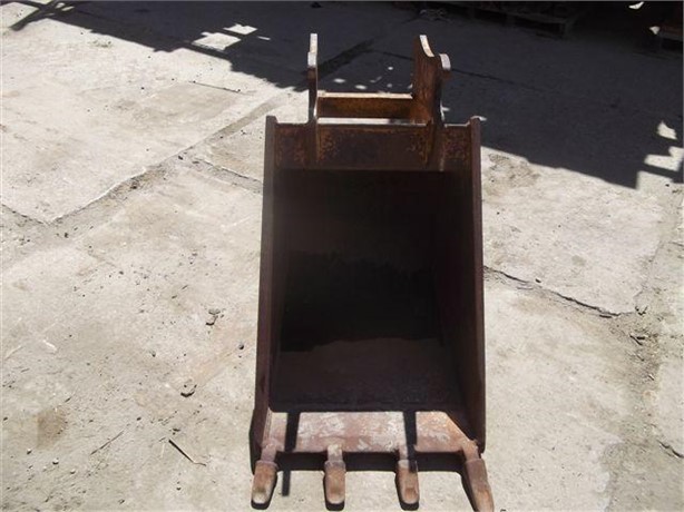 1900 22" BUCKET JCB STYLE LUGS Used Bucket, Trenching for sale