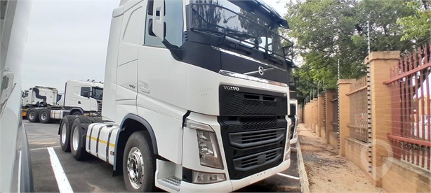 2018 VOLVO FH440 Used Tractor with Sleeper for sale