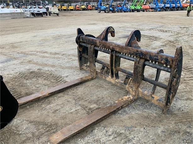 2014 CATERPILLAR 3294982 Used Fork for hire