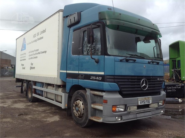 2001 MERCEDES-BENZ ACTROS 2540 Used Box Trucks for sale