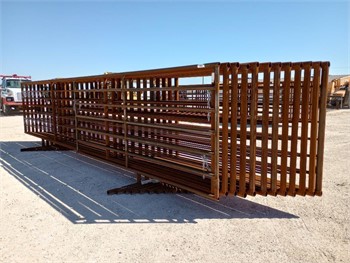 (12) FREE STANDING 24FT FENCE PANELS (1) W/ 12FT G Used Lawn / Garden Personal Property / Household items auction results