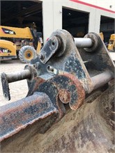 2016 CATERPILLAR "CB" LINKAGE Used Coupler / Quick Coupler for sale