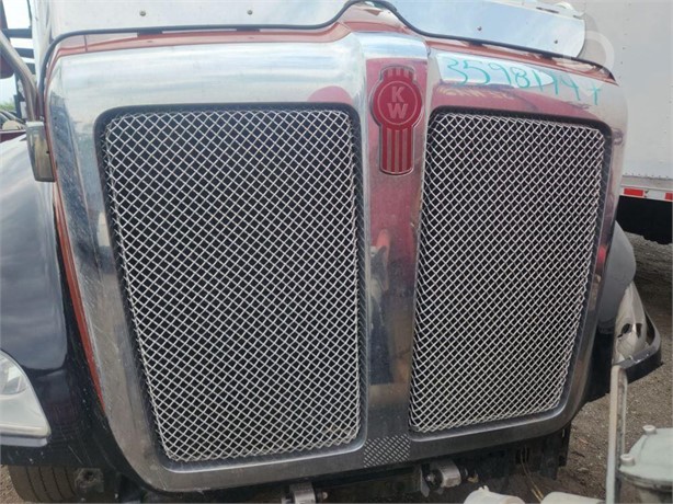 2014 KENWORTH T680 Used Grill Truck / Trailer Components for sale