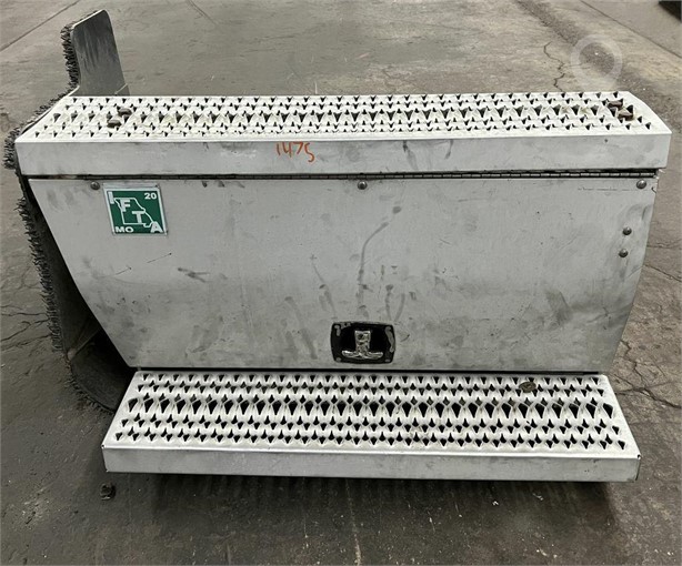 PETERBILT 387 Used Battery Box Truck / Trailer Components for sale