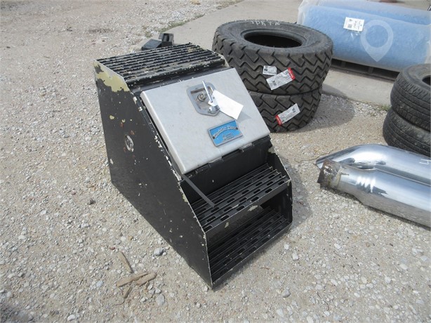 MERRITT SADDLE BOX Used Tool Box Truck / Trailer Components auction results