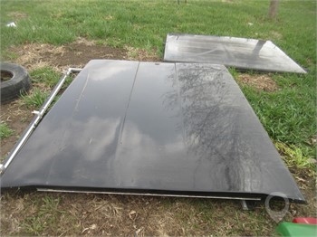 TONNEAU COVER FULL SIZE BOX Used Other Truck / Trailer Components auction results