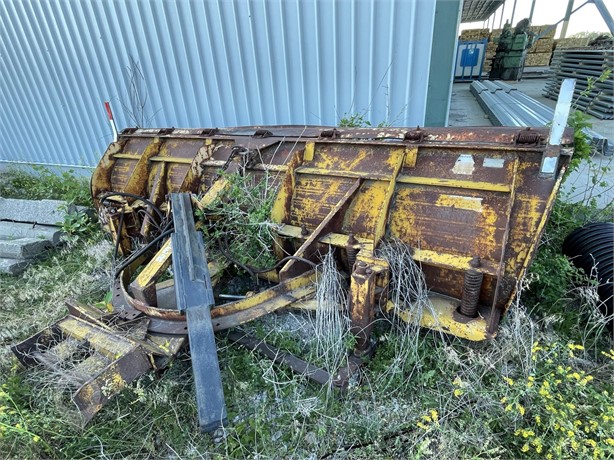 BAKER 446 Used Plow Truck / Trailer Components auction results