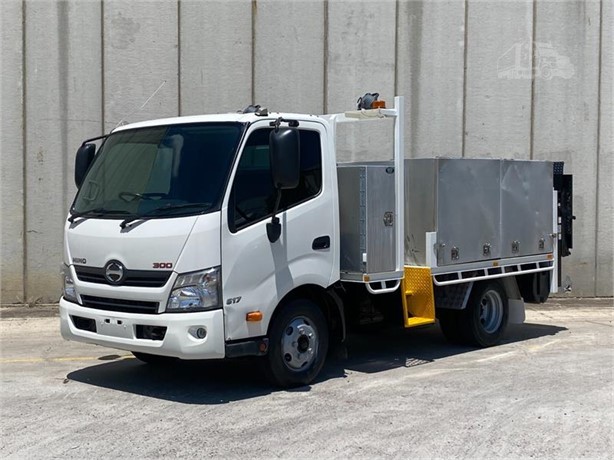 2012 HINO 300 617 Used Service Trucks for sale