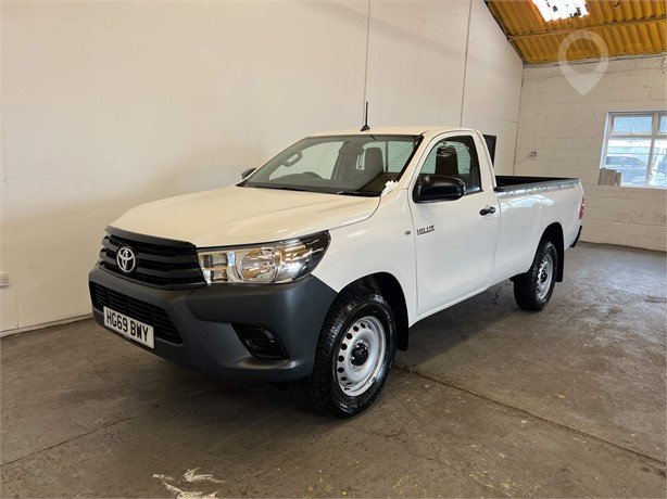 2019 TOYOTA HILUX Used Pickup Trucks for sale
