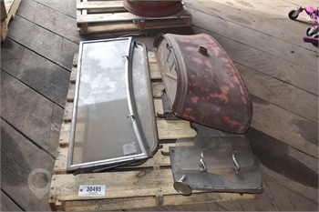 WINDSHEILD & TANK Used Glass Truck / Trailer Components auction results