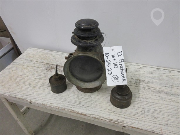 1800'S CARRAGE DRIVING LAMP AND TWO SMALL OIL CANS Used Specialty / Collectible / Novelty Stamps Collectibles auction results