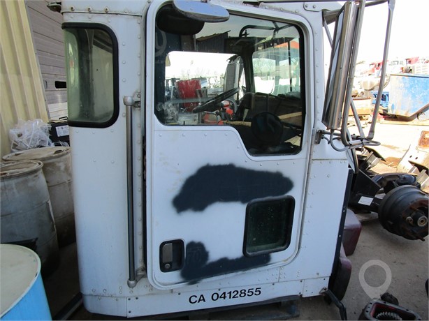 2004 KENWORTH Used Door Truck / Trailer Components for sale