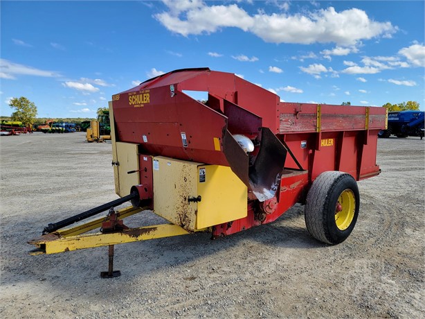 SCHULER 260BF Used Feed/Mixer Wagon for sale