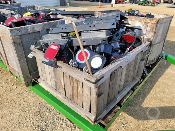 CRATE OF NEW TRUCK TAKE OFF LIGHTS Used Other Truck / Trailer Components auction results