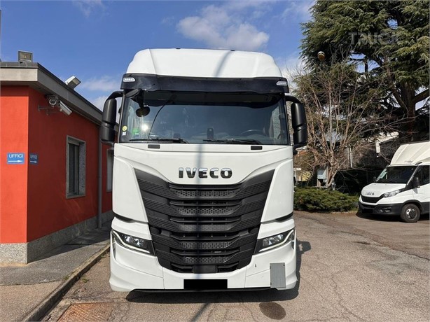 2021 IVECO S-WAY 510 Used Sattelzugmaschine mit Schlafkabine zum verkauf