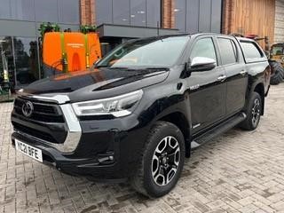 2021 TOYOTA HILUX INVINCIBLE Used Pickup Trucks for sale