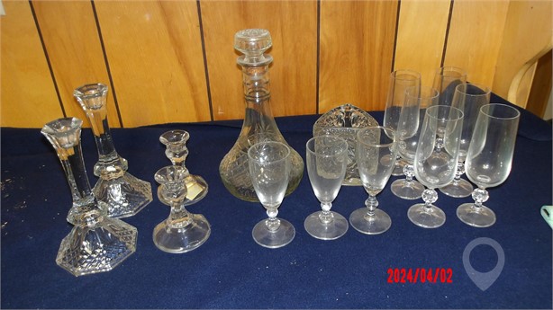 CLEAR GLASSWARE Used Other Personal Property Personal Property / Household items for sale