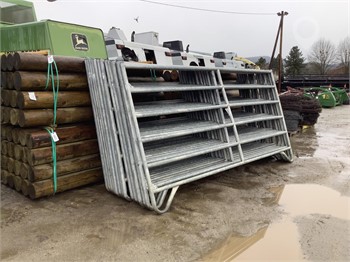 CUSTOM MADE 6 RAIL PANELS Used Fencing Building Supplies auction results