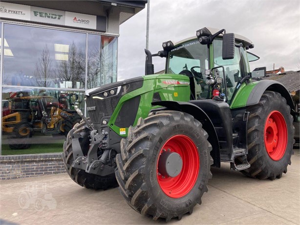 FENDT 936 VARIO Used 300 HP or Greater Tractors for sale