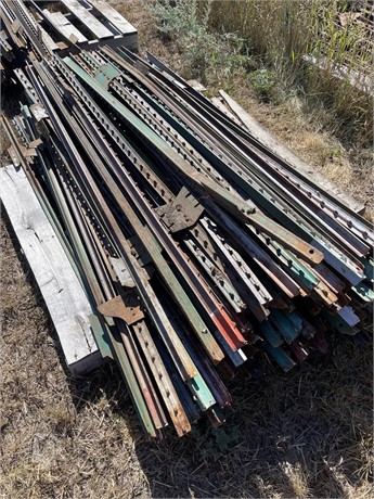 (200) T POSTS 5 1/2 FT Used Other auction results