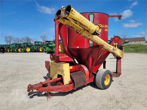 NEW HOLLAND 355 Used Feed Grinders for sale