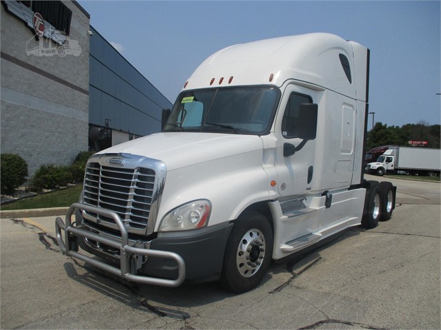 18 Freightliner Cascadia 125 Evolution For Sale In Milwaukee Wisconsin Truckpaper Com