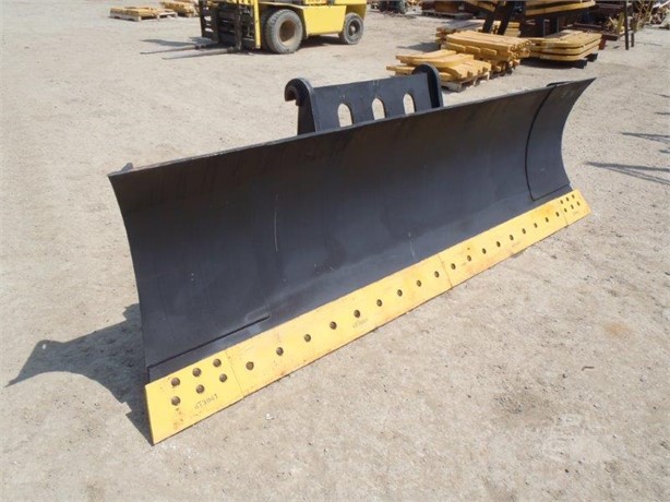 2023 FMS MECHANICAL ANGLE LOADER BLADE-VOLVO STYLE LUGS New ブレード、角度 for rent