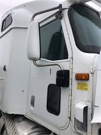 2000 INTERNATIONAL 9200I Used Door Truck / Trailer Components for sale
