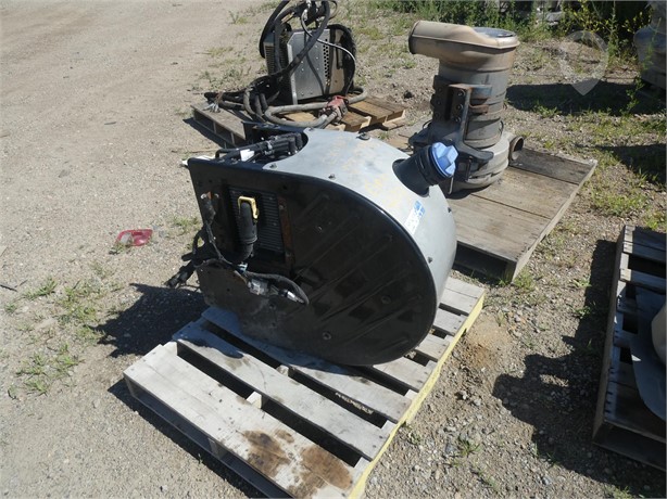 MACK CXU DEF TANK Used Other Truck / Trailer Components for sale