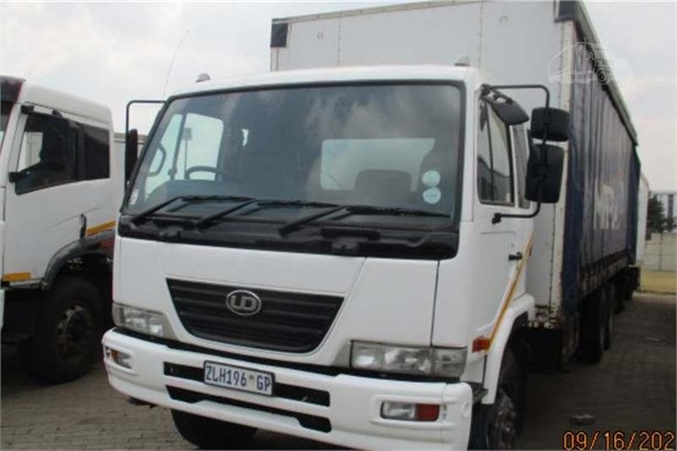 2010 UD UD100 Used Curtain Side Trucks for sale